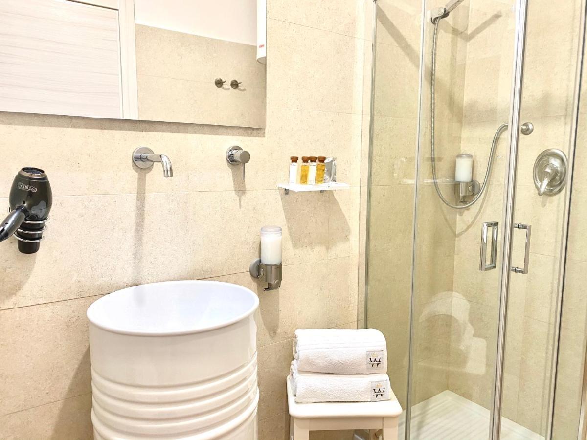 Palace Fontana Di Trevi Apartments Rome Exterior photo